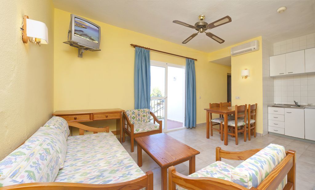 Aparthotel Vibra Club Maritim San Antonio (Ibiza) Quarto foto